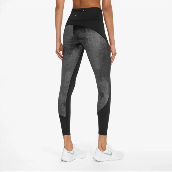 Nike Fast Tight Velvet Panel Running Leggings PocketsDV7236 087 $70 Silver Beige - Picture 11 of 11